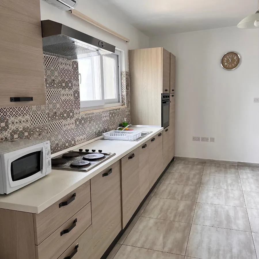 F3 Room 1, Private Double Room With Private Bathroom And Balcony Msida Malta