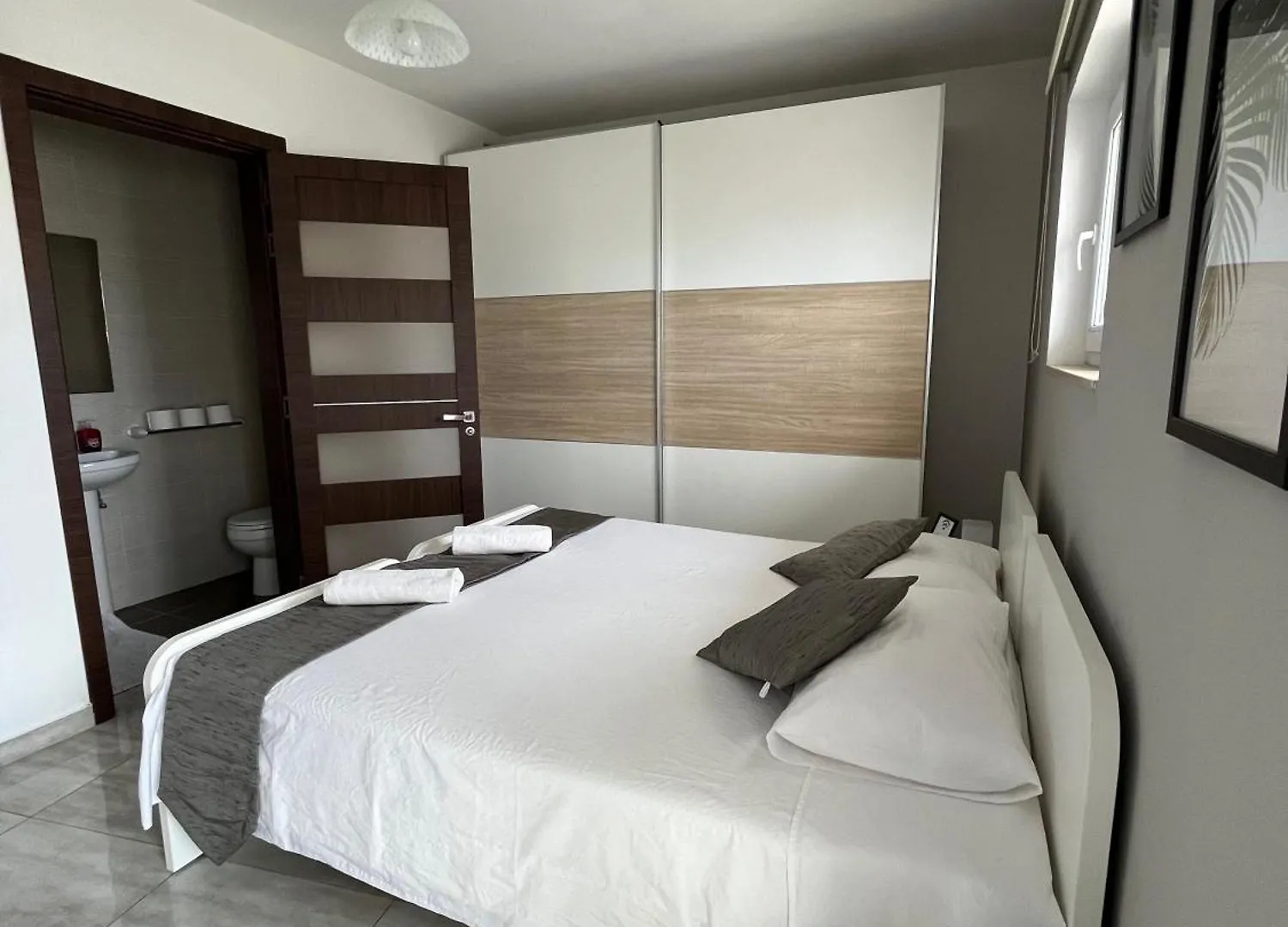 Homestay F3 Room 1, Private Double Room With Private Bathroom And Balcony Msida Malta
